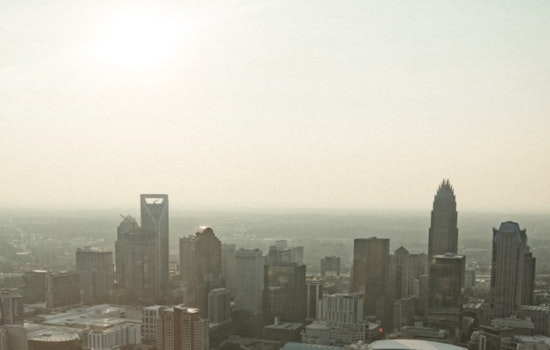 Charlotte-Area Commuters Cautioned as Dense Fog Strikes the Piedmont Region, Clears by 9 AM