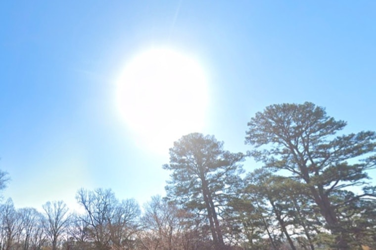 Charlotte Enjoys Pleasant Weather With Sunny Skies and Mild Breezes as Weekend Showers Loom