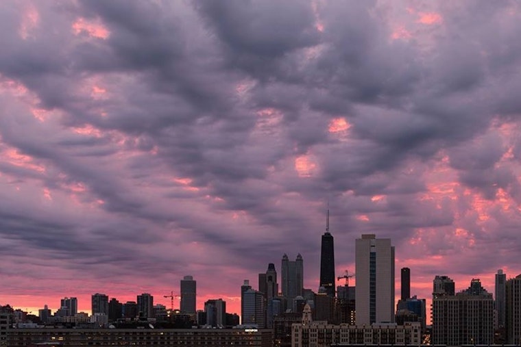 Chicago Braces for Chilly Thanksgiving Week with Potential Flurries and Strong Winds