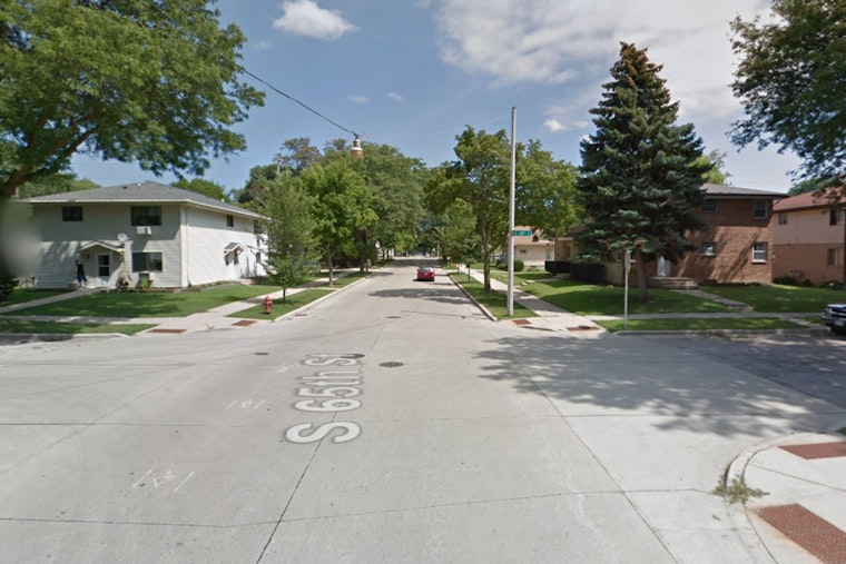 Chicago Man Dies in High-Speed Crash in Milwaukee, Passenger Injured