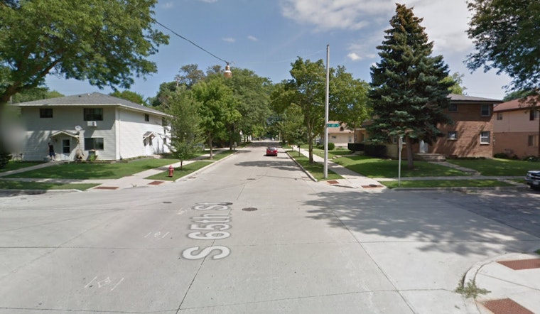 Chicago Man Dies in High-Speed Crash in Milwaukee, Passenger Injured