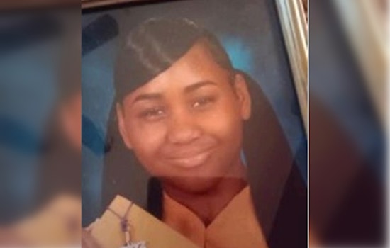 Chicago Police Urgently Seek Help to Find Missing Teen Samantha Holloway