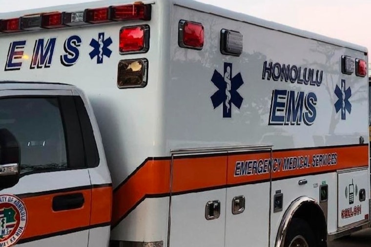 Child and Two Adults Rescued After Boat Capsizes Off Waialua Beach in Honolulu