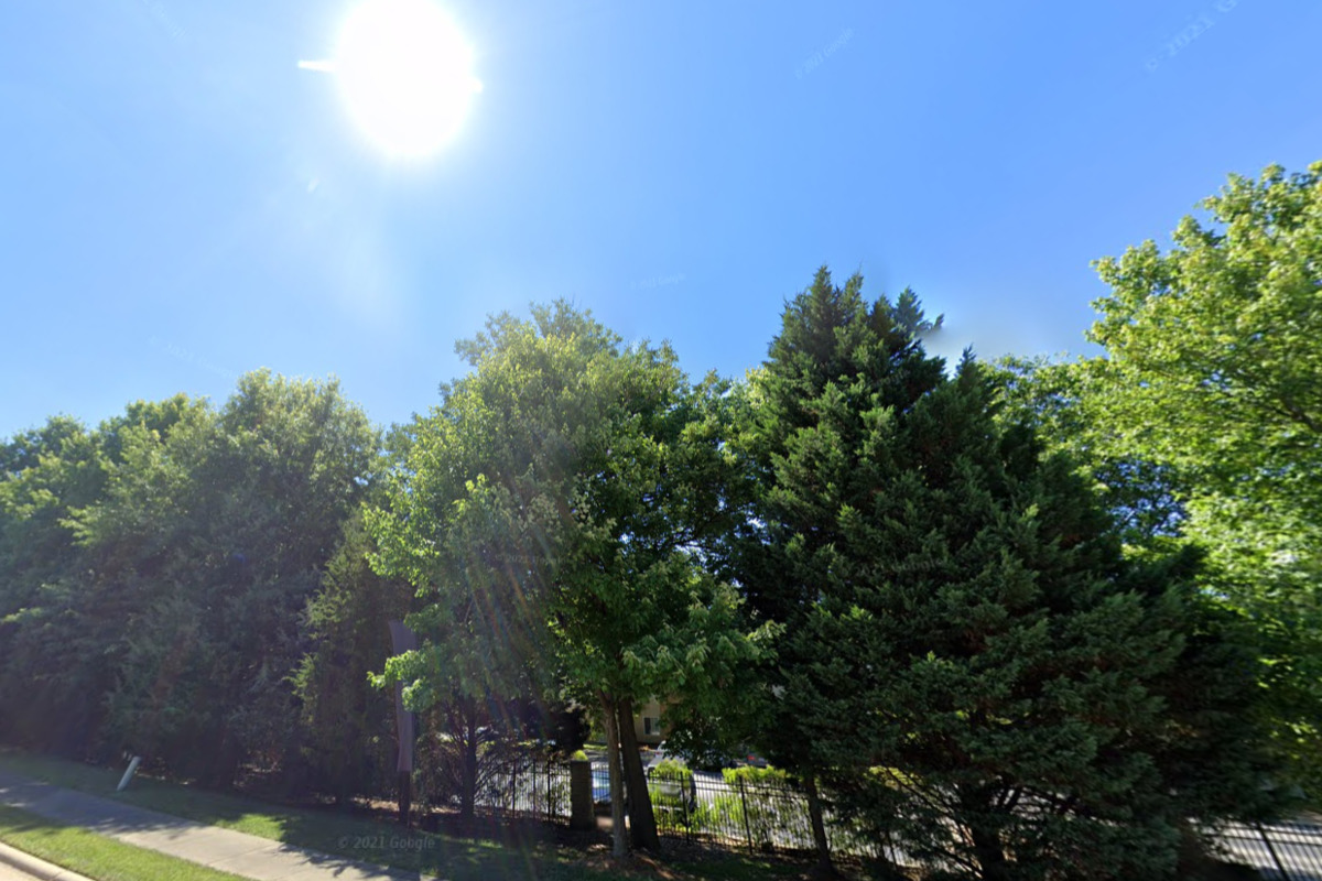 Clear Skies and Chilly Temperatures in Raleigh with Sunny Days and