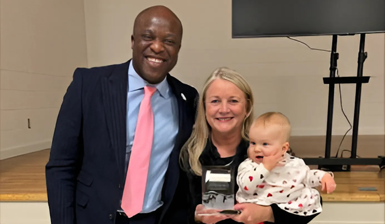 Colorado Springs Mayor Yemi Mobolade Honors United Way's Cindy Aubrey with Inspirational Leader Award