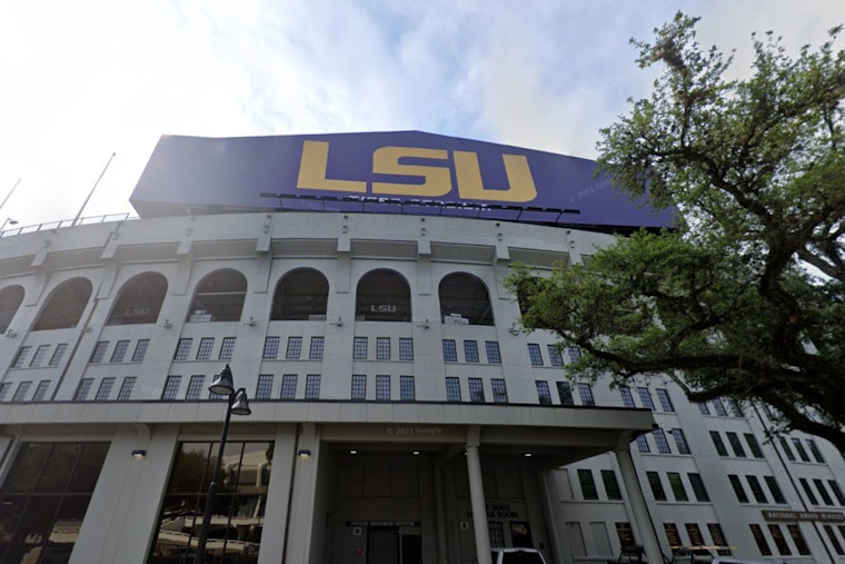 Controversy Over Live Tiger's Return to LSU-Alabama Game Amidst Ethical Concerns and Responsibility Dispute