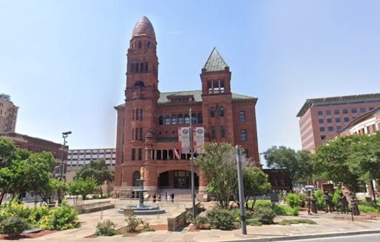Convicted Murderer Antoine Foster Briefly Escapes After Sentencing at Bexar County Courthouse, San Antonio