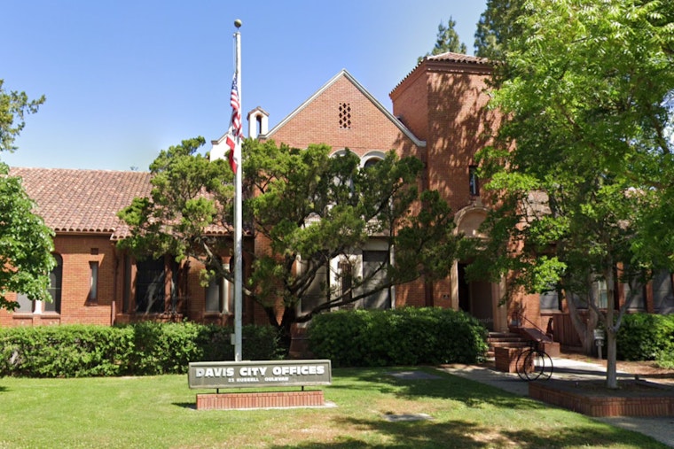 Davis City Council Implements Revised Homeless Service Strategy to Protect Public and Private Spaces