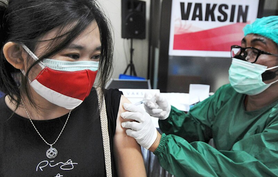 Denver Health Officials Urge Residents to Get Vaccines Ahead of Holiday Season for Safe Celebrations