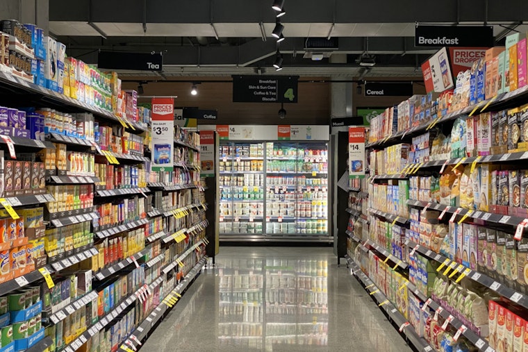 Detroit Area Thanksgiving Shoppers Have Limited Options Amidst Store Closures and Reduced Hours