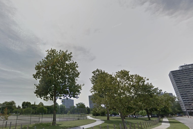 Detroit Braces for Week of Showers and Chilly Winds, Sunny Breaks Expected Between Downpours