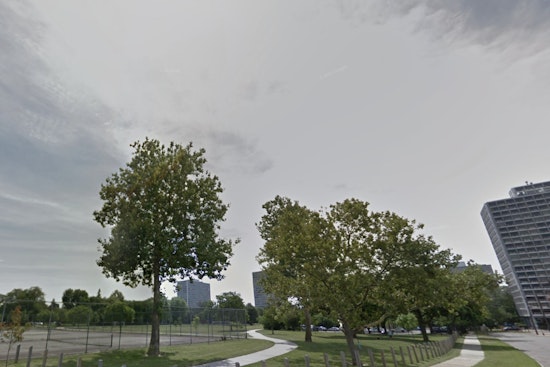 Detroit Braces for Week of Showers and Chilly Winds, Sunny Breaks Expected Between Downpours