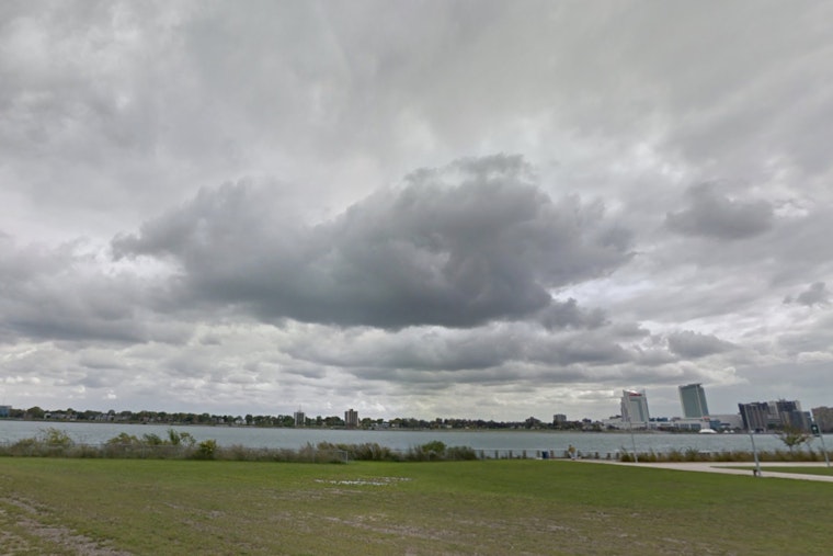 Detroit Prepares for Rain and Snow Mix Ahead of Thanksgiving, Black Friday May Bring Flurries