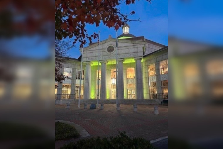 Douglas County Courthouse to Glow Green for Veterans in Operation Greenlight Tribute