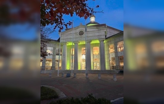 Douglas County Courthouse to Glow Green for Veterans in Operation Greenlight Tribute