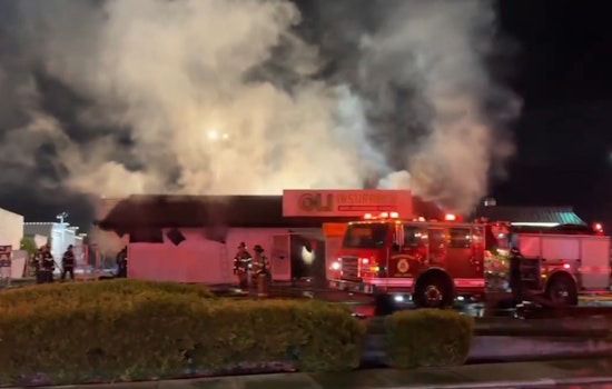 Early Morning Blaze Strikes South Sacramento Commercial Building, Cause Under Investigation