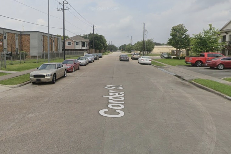 Early Morning Gunfire at Houston Apartment Complex Results in One Fatality, Shooter Hospitalized