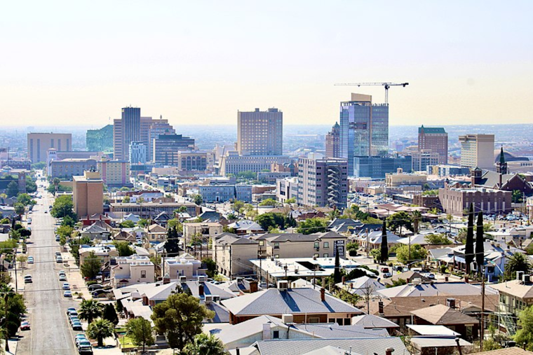 El Paso Welcomes Pleasant Weather with Sun and Gentle Breezes