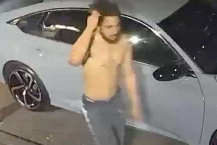 Elderly Couple Assaulted in Attempted Hell's Kitchen Robbery, NYPD Seeks Shirtless Suspect