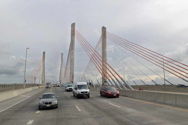 Elderly Man Fatally Injured in Multi-Vehicle Crash on BQE Near Kosciuszko Bridge, Child Among 7 Hospitalized