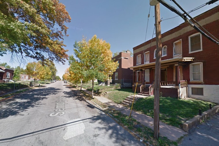 Elderly Man Robbed at Gunpoint in His St. Louis Apartment Amidst Substance Use