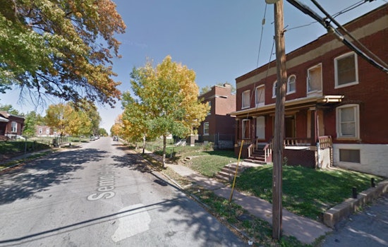 Elderly Man Robbed at Gunpoint in His St. Louis Apartment Amidst Substance Use