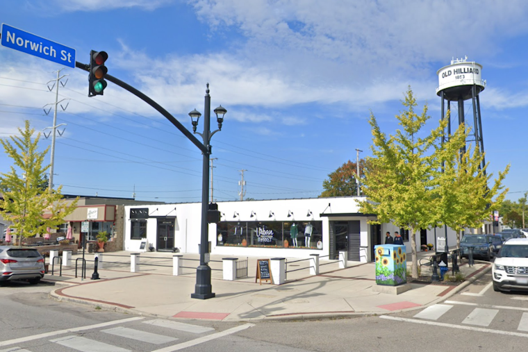 Experience the Magic of Local Holiday Shopping in Downtown Hilliard