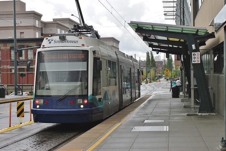 Extended Maintenance Disrupts Seattle Light Rail Service: Commuters Face Delays and Station Closures