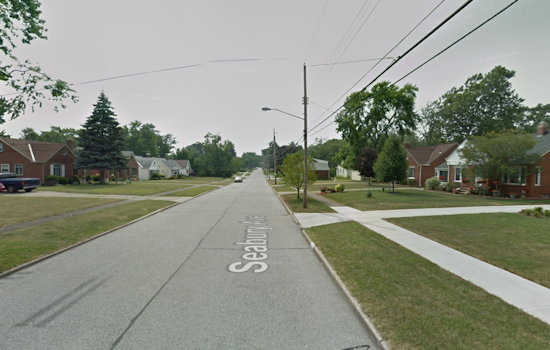 Fairview Park Imposes Holiday Decoration Limits on Seabury Avenue Due to Safety Concerns