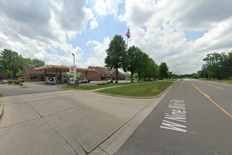 Farmington Hills Man Wins $5 Million in Mega Millions Drawing with Lucky Ticket from Local Store