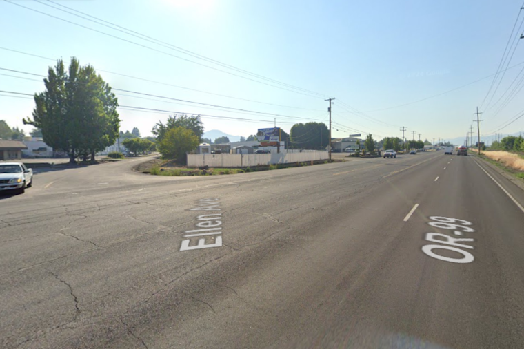 Fatal Crash on Hwy 99 in Jackson County Claims Life, Injures Others, Traffic Stalled for Hours