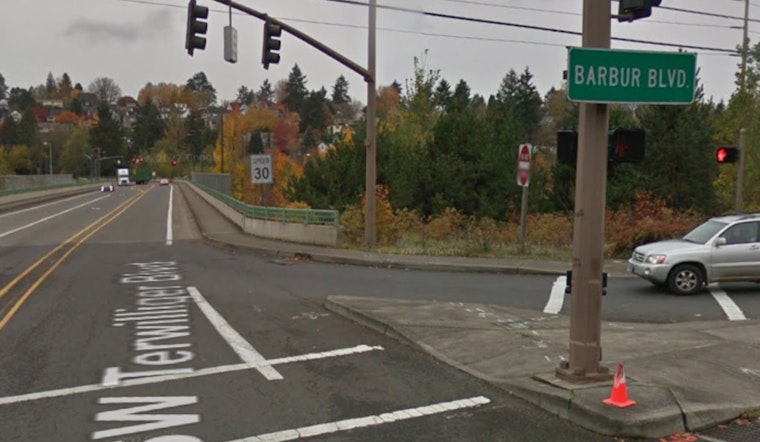 Fatal Traffic Collision on Southwest Portland Intersection Claims One Life, Injures Others