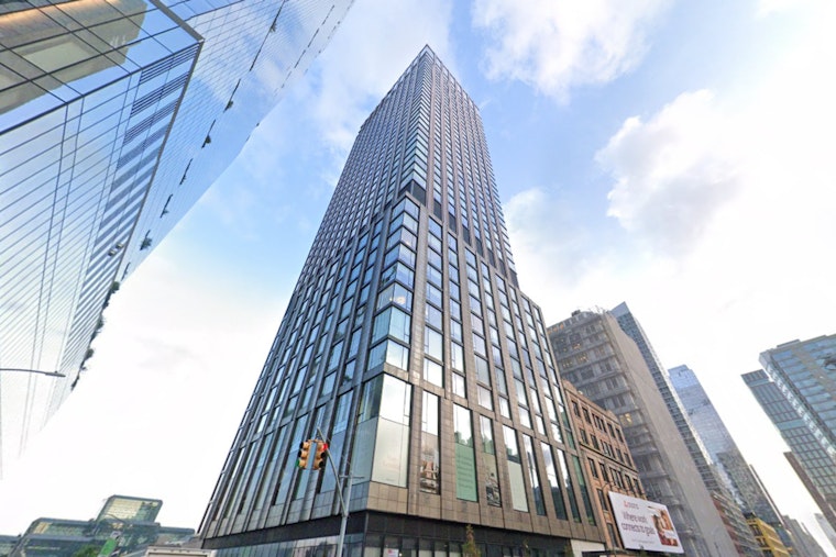 Firefighters Contain Blaze on Roof of Luxury Manhattan High-Rise in Hudson Yards