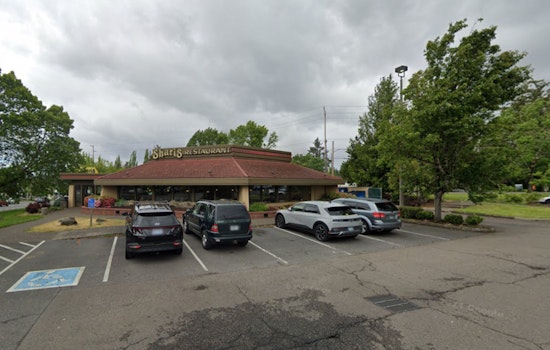 Former Employee Files Class Action Lawsuit Against Shari's for Abrupt Layoffs Without Proper Notice in Oregon