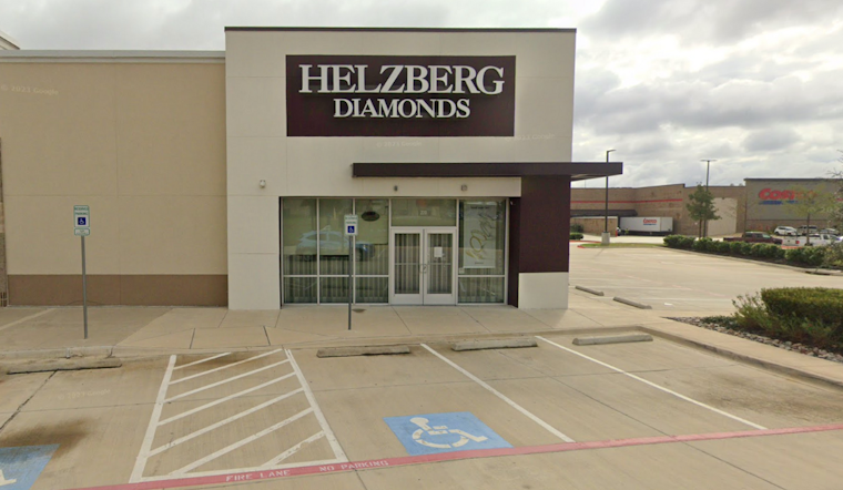 Fort Worth Police Seek Public's Help to Identify Suspects in Tanger Outlet Jewelry Heist