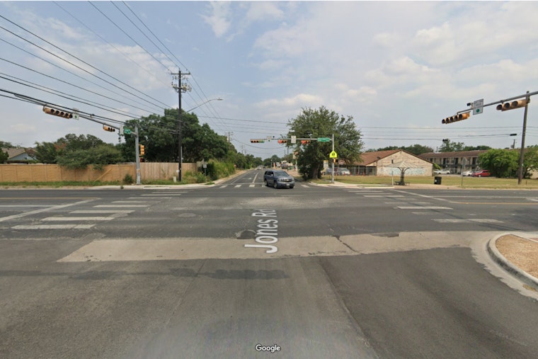 Four Injured, Two Critically, in Multi-Vehicle Crash Near Manor, Investigation Underway