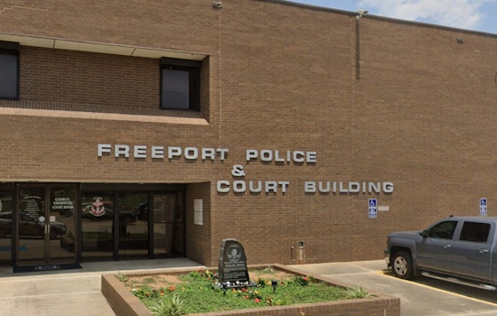 Freeport Community Rallies to Save Christmas Charity After Rat Infestation Destroys Toy Donations