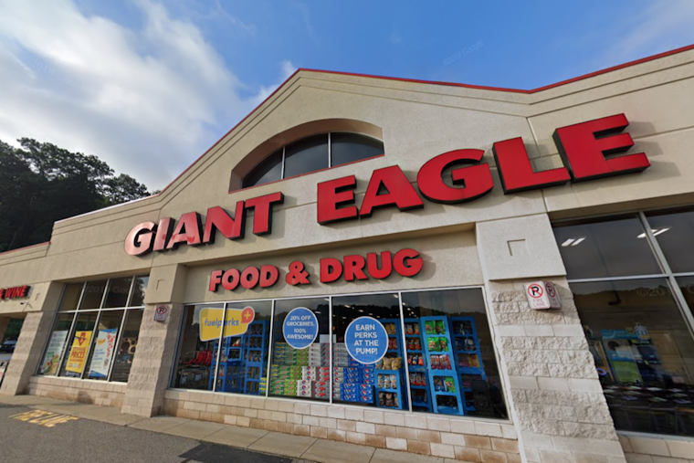 Giant Eagle Celebrates Grand Opening of New Westwood Store with Donations, Celebrities, and Jobs Drive