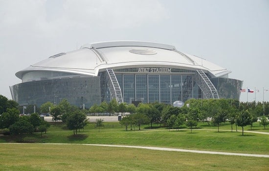 Glare at AT&T Stadium Sparks Controversy as Dallas Cowboys Suffer Losses, Debate Over Design Flares Up
