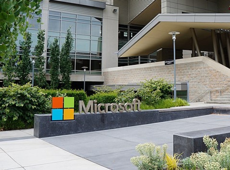 Global Microsoft 365 Outage Affects Outlook, Exchange Online, and Teams Services