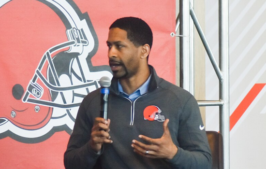 GM Andrew Berry Voices Strong Support for Browns Head Coach Stefanski Amid Challenging Season