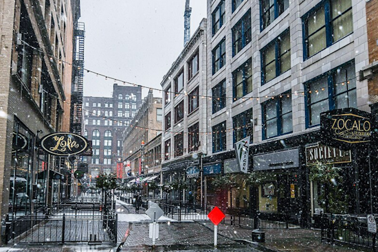 Great Lakes Brace for Prolonged Lake-Effect Snowfall, Cleveland Area Under Snow Warning
