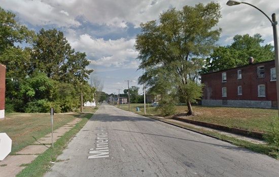 Hamilton Heights Carjacking: St. Louis Man Robbed at Gunpoint by Acquaintance; Police Seek Tips