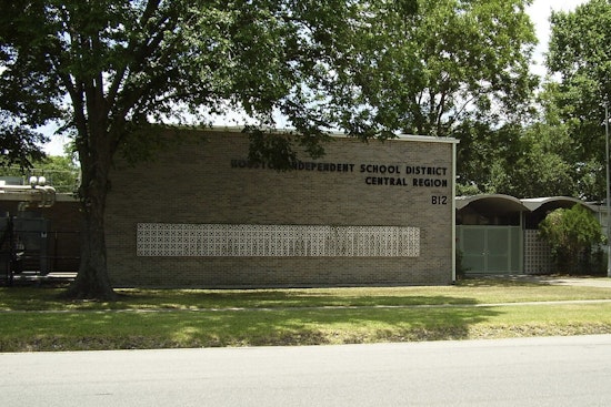 Harvard Elementary in Houston Faces Leadership Upheaval as Community Calls for HISD Transparency