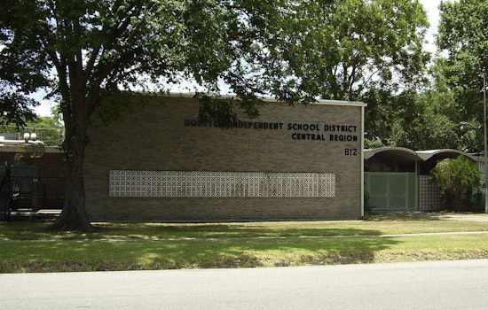 Harvard Elementary in Houston Faces Leadership Upheaval as Community Calls for HISD Transparency