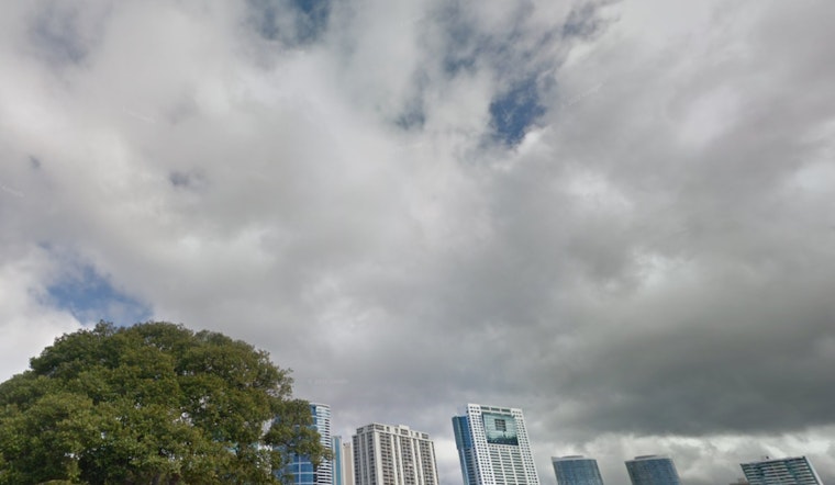 Honolulu Braces for Stable Trade Winds and Passing Showers, NWS Advises Vigilance on Land and Sea