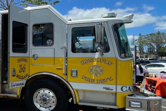 Honolulu Fire Department Swiftly Manages Chemical Spill in Waialae, Ensuring Public Safety