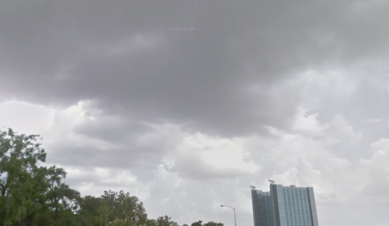 Houston Braces for Chilly Nights and Possible Showers Following Black Friday