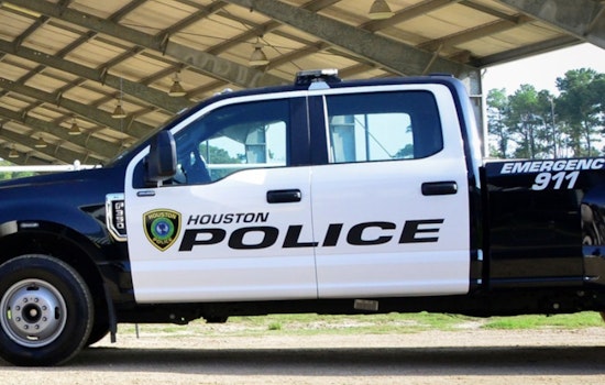 Houston Chase Ends in Crash, Suspect Arrested After 100 MPH Pursuit