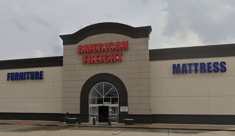 Houston Shoppers Alert as American Freight Closes All Stores with Major Discounts Offered
